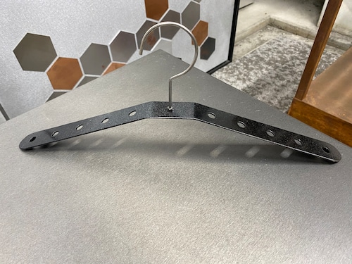 創作板金屋オーダーメイド・ステンレスハンガー（穴あき）