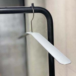 創作板金屋オーダーメイド・ステンレスハンガー（ホワイト）