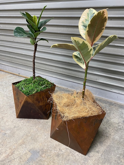 uekibachi-1 創作板金制作・植木鉢